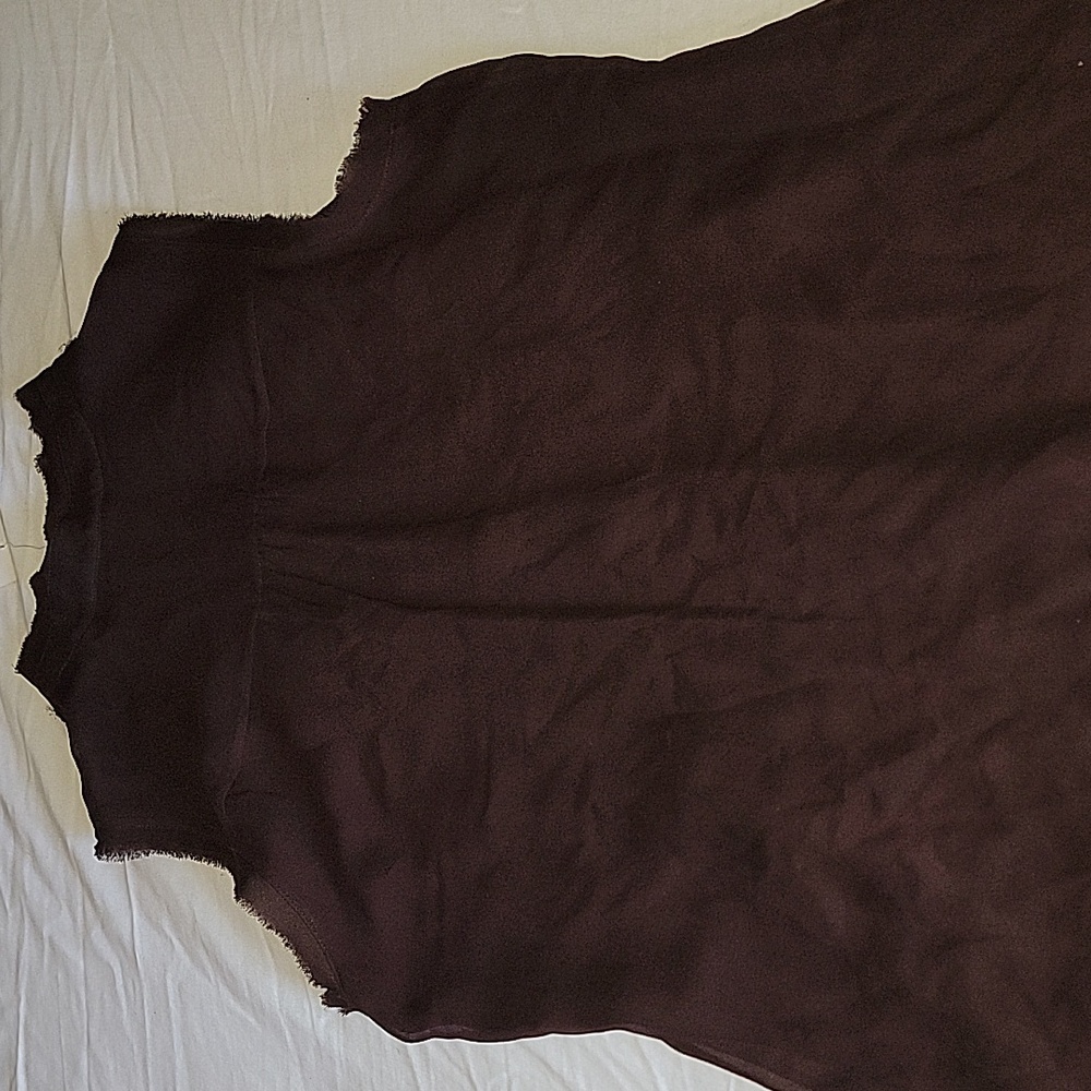 Vince Sheer Sleeveles Top - Picture 5 of 8